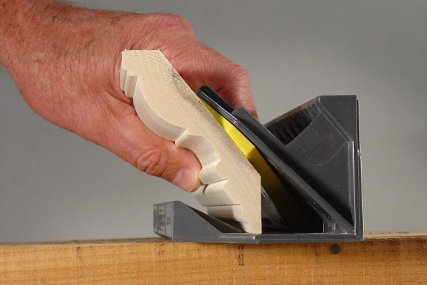 crown molding jig