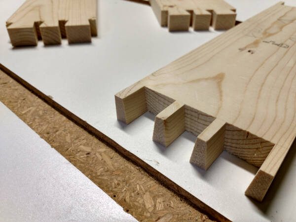 dovetail drawer pin board cut from table saw